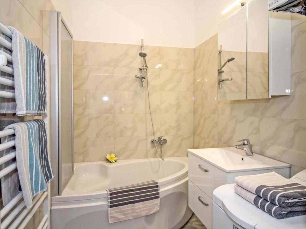 Ferienwohnung Klimt Wenen Buitenkant foto