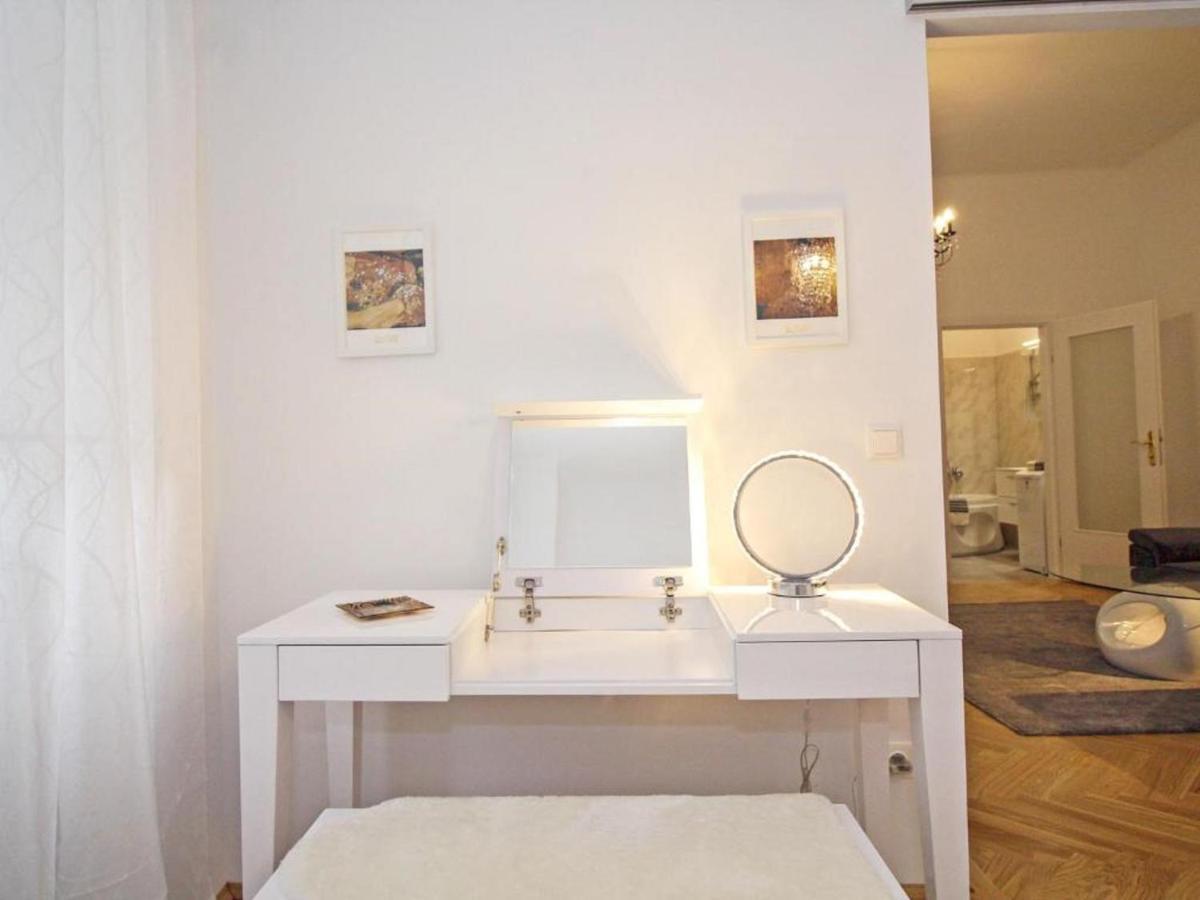 Ferienwohnung Klimt Wenen Buitenkant foto